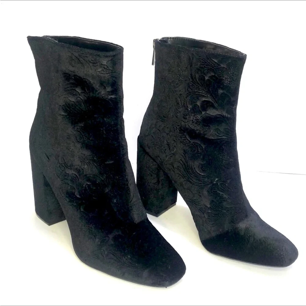 Jessica Simpson Black Velvet Jacquard Block Heel Boots size 10